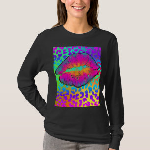 Camiseta Patrón de guepardo arcoiris con gran beso en arco 