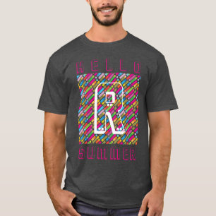 Camiseta Patrón de líneas diagonales en arco iris monograma