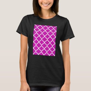 Camiseta Patrón De Quatrefoil En Esbozo Blanco Sobre Rosa O