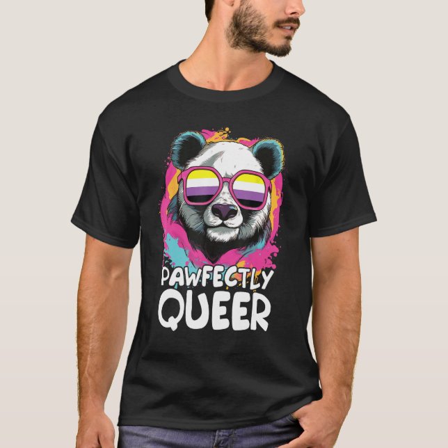 Camiseta Pawfectly Queer  Panda With Sunglasses Non Binary  (Anverso)