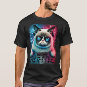Camiseta Pawsome Beats DJ Cat Spinning Feline Grooves