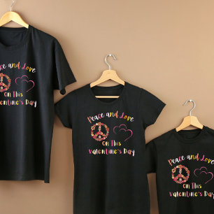 Camiseta Paz y amor al El día de San Valentín
