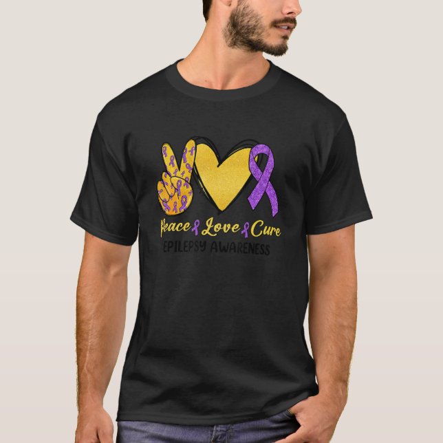 Camiseta Peace Love Cure Epilepsy Awareness Month Purple Ri (Anverso)