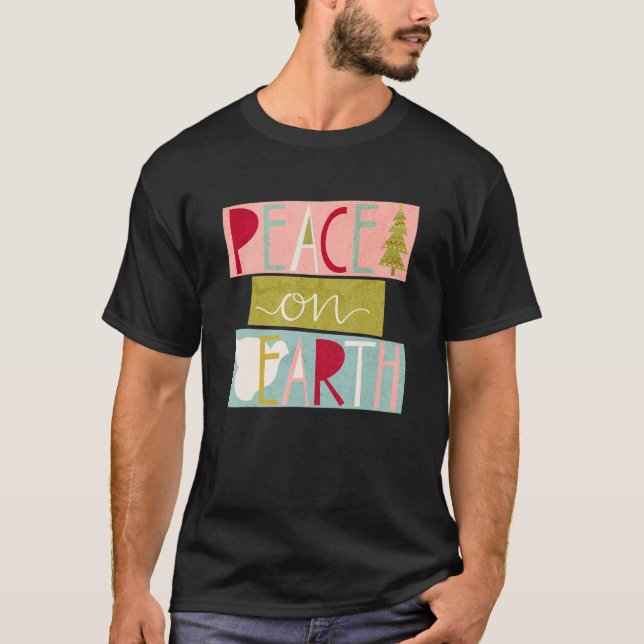 Camiseta Peace On Earth Christian Believe Christmas Family  (Anverso)