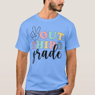 Camiseta Peace Out Third Grade Class Of 2022 Graduation