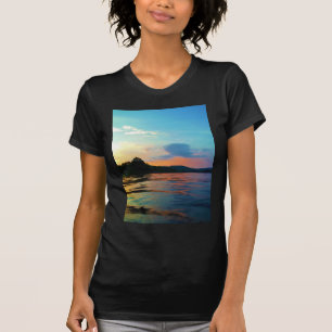 Camiseta Peach and Blue Sunset en el lago montañoso