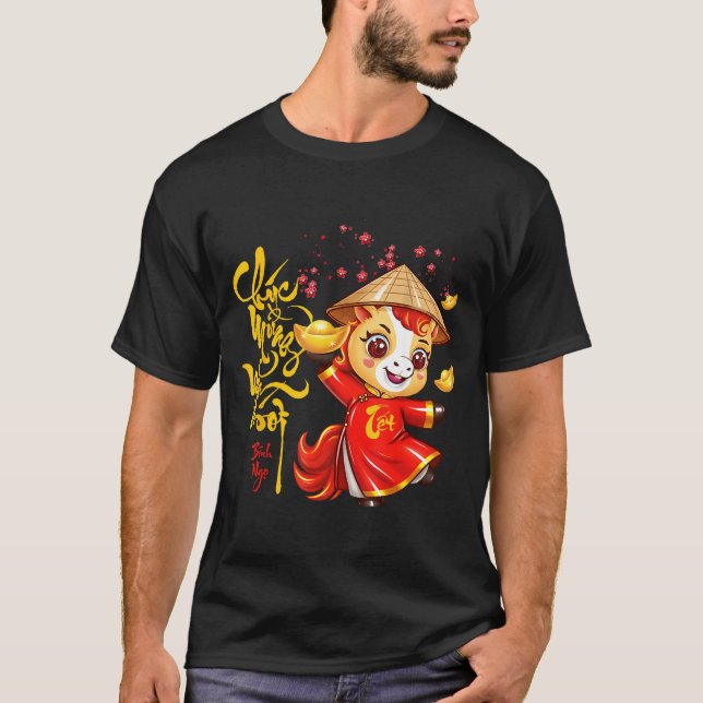 Camiseta Peach Blossom Vietnamese Lunar New Year Horse 2026 (Anverso)