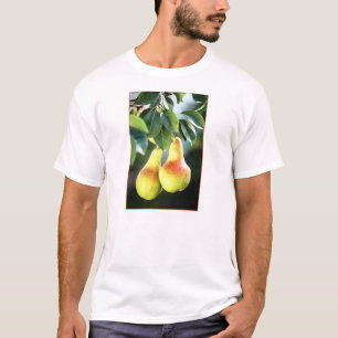 Camiseta Pears on a Tree Photograph