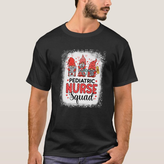 Camiseta Pediatric Nurse Squad Gnomes Nursing Valentine's D (Anverso)