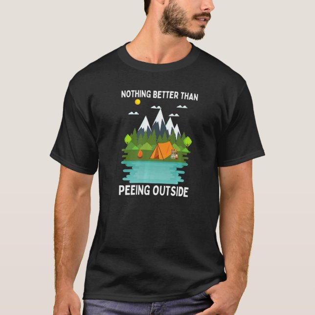 Camiseta Pee Outside Camper Adventure Camping Senderismo (Anverso)