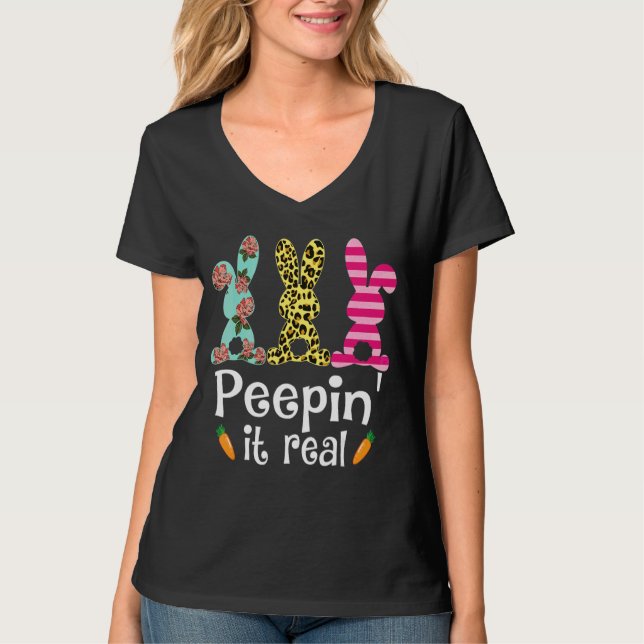 Camiseta Peepin' It Real Cute Rabbit Graphic (Anverso)
