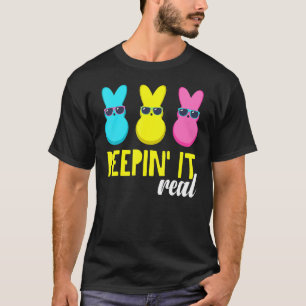 Camiseta Peepin It Real Happy Easter Bunny Egg Hung