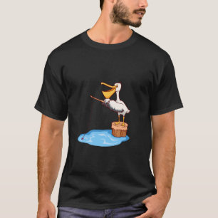 Camiseta Pelícano de dibujos animados humorísticos pescando
