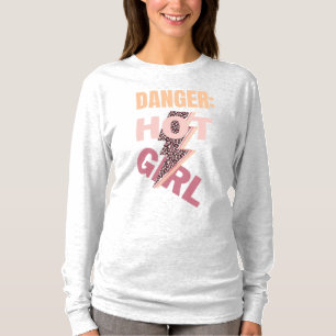 Camiseta Peligro, candente lema chica