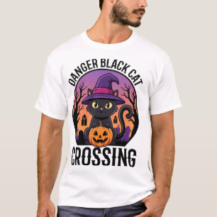 Camiseta Peligro de Halloween Gato Negro Cruzando