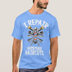 Camiseta Peluquería de barbero cortando barba