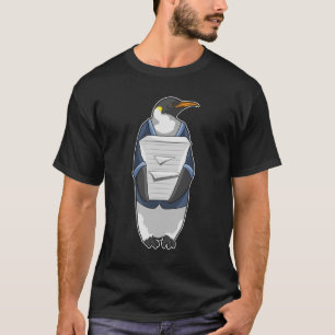 Camiseta Penguin como secretario con pila de papel