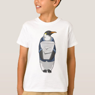 Camiseta Penguin como secretario con pila de papel