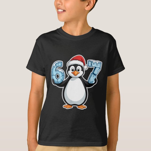 Camiseta Penguin Santa Hat 67 Icy Numbers Christmas Birthda (Anverso)