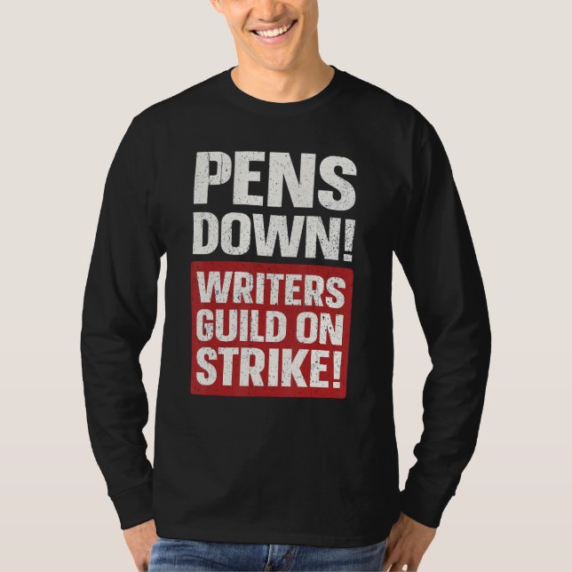 Camiseta Pens Down Writers Guild On Strike Anti AI Chatbots (Anverso)
