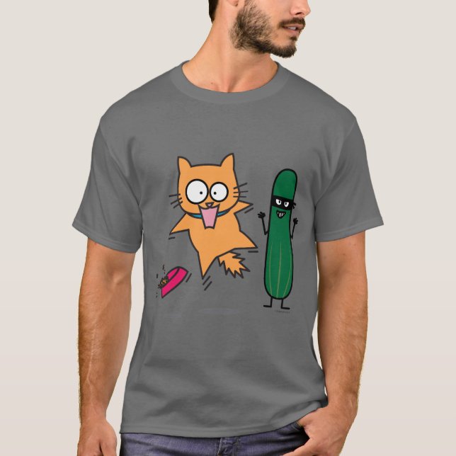 Camiseta Pepino que asusta los gatos - gato contra susto (Anverso)