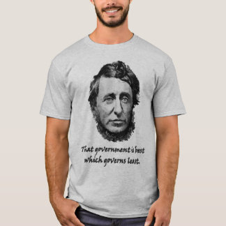 Camiseta Pequeña cita del gobierno de Thoreau