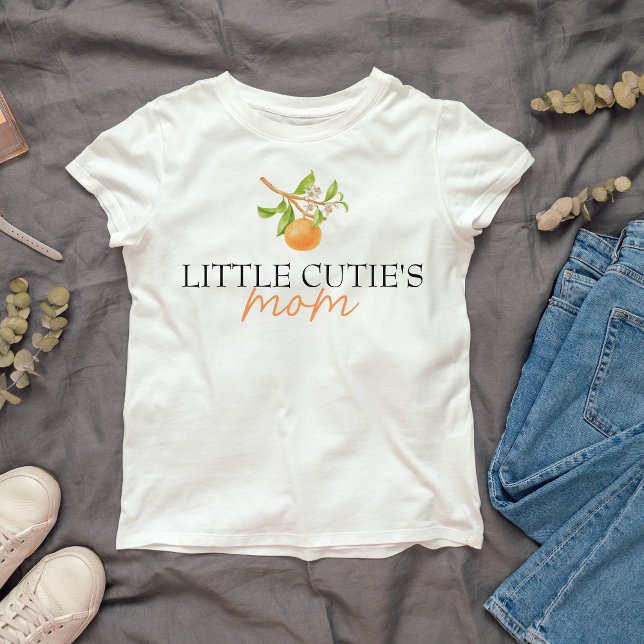 Camiseta Pequeña corbata que va a ser mamá (Little Cutie's s MOM T-shirt)
