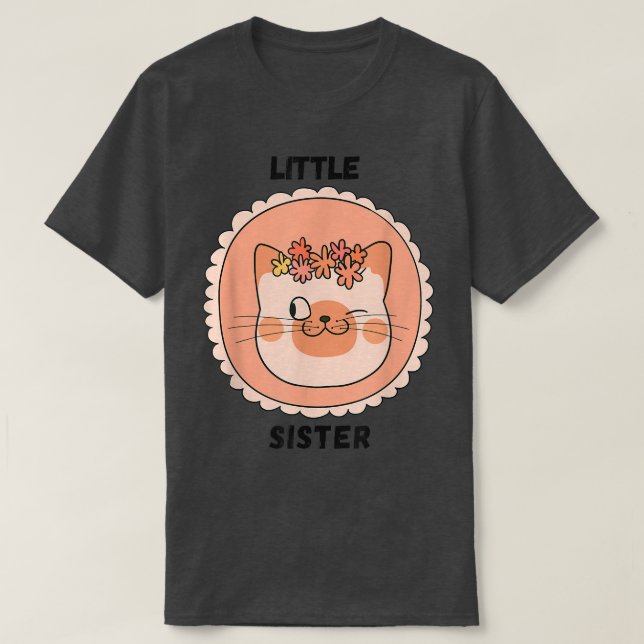 Camiseta Pequeña hermana gracioso gato color rosa  (Diseño del anverso)