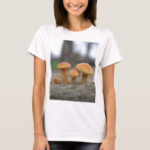 Camiseta Pequeñas Toadstools Macro T Shirt