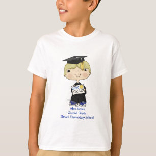 Camiseta Pequeño graduado de pelo rubio