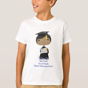 Camiseta Pequeño graduado de piel oscura