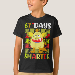 Camiseta Pequeño monstruo 67 días más inteligente 67º día c