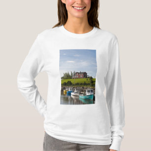 Camiseta Pequeño pueblo pesquero cerca de Grande-Riviere,