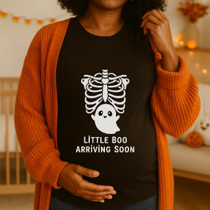 Camiseta Pequeño y gracioso niño llega pronto a Halloween d