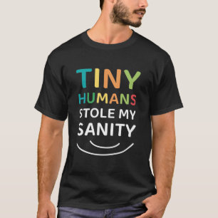 Camiseta Pequeños humanos se robaron mi salud - Proveedor d