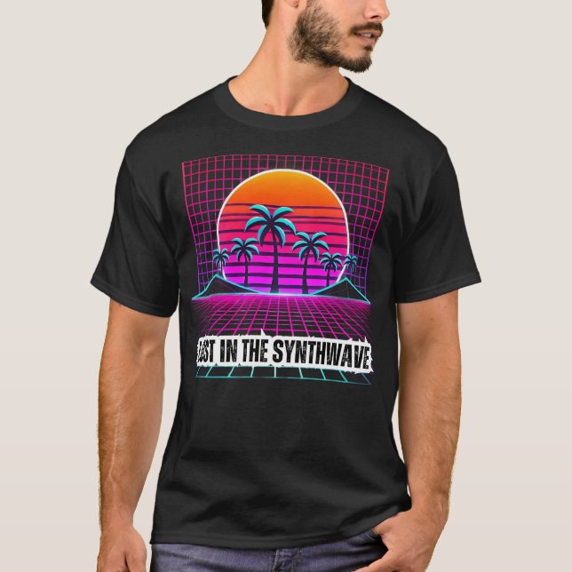 Camiseta Perdido en la Synthwave : Amante de la música retr (Anverso)
