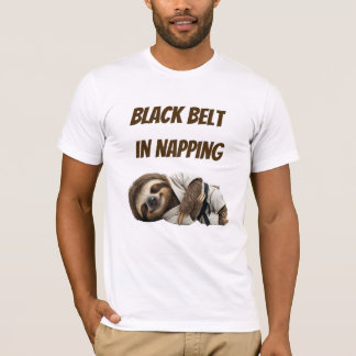 Camiseta Perezoso cinturón negro en dormir