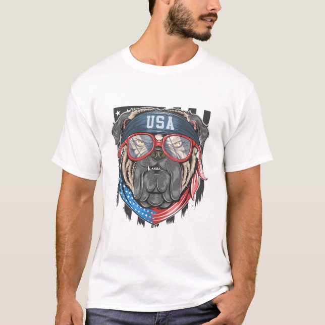 Camiseta Perro americano peligroso, Bulldog con la bandera  (Anverso)