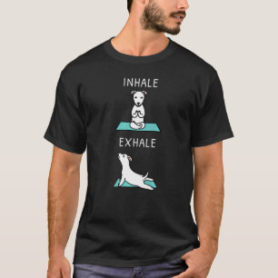 Camiseta Perro blanco con inhalación de yoga