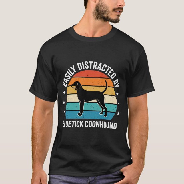Camiseta Perro Bluetick Coonhound Atardecer Retro (Anverso)