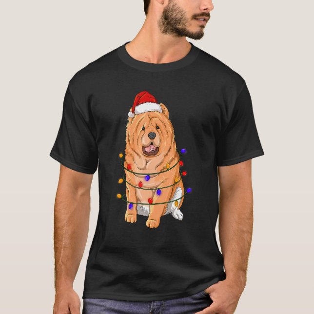 Camiseta Perro Chow Chow Viendo Navidades Luces Gorras (Anverso)