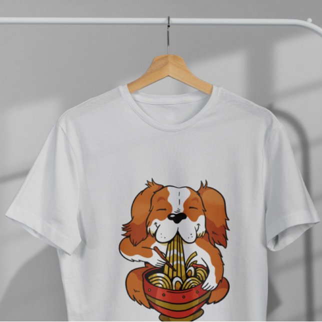 Camiseta Perro comiendo fideos de Ramen (Subido por el creador)