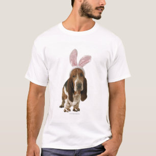 Camiseta Perro de afloramiento con los oídos del conejito