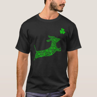 Camiseta Perro De Dachshund Con Estancadas Irlandesas De Sh