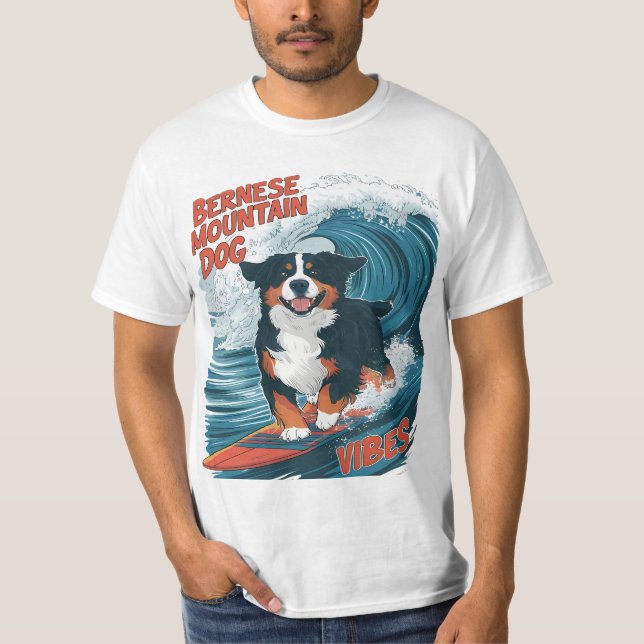 Camiseta Perro de montaña de Bernese Capturando olas de sur (Anverso)