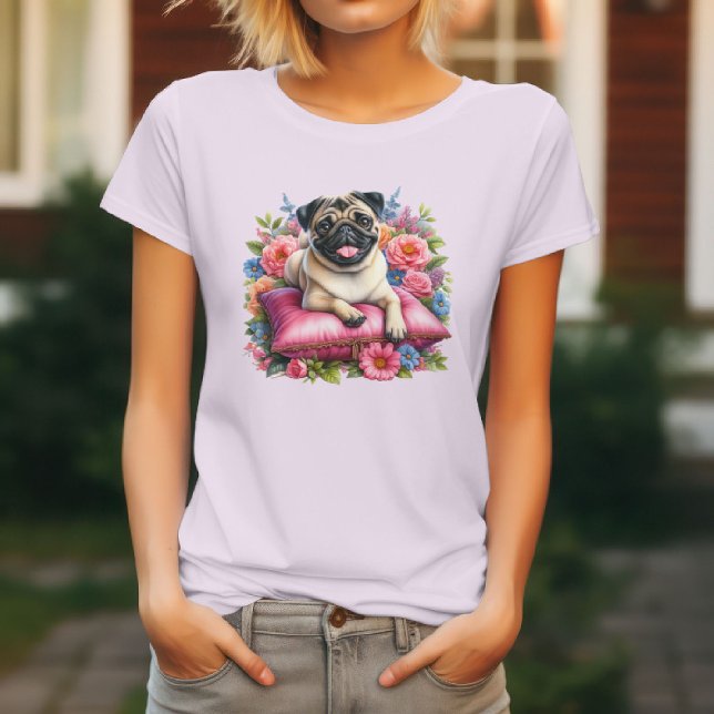 Camiseta Perro de pug y diseño floral para amantes de los p (Subido por el creador)