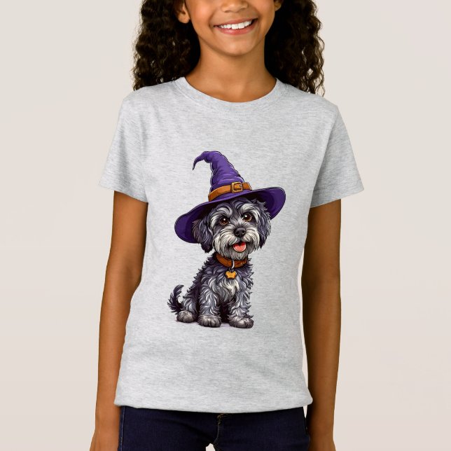 Camiseta Perro Feliz con un Sombrero de Bruja (Anverso)