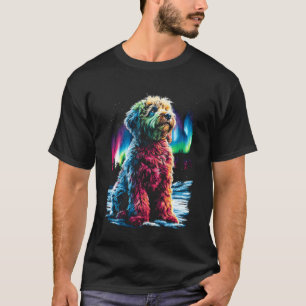 Camiseta Perro Goldendoodle Colorido Aurora Boreal Invierno