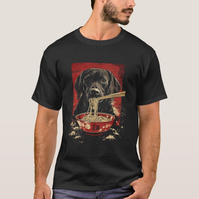 Camiseta Perro Labrador Retriever Negro Comiendo Fideos Ram (Anverso)