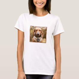 Camiseta Perro marrón de Dachshund con los ojos cerrados